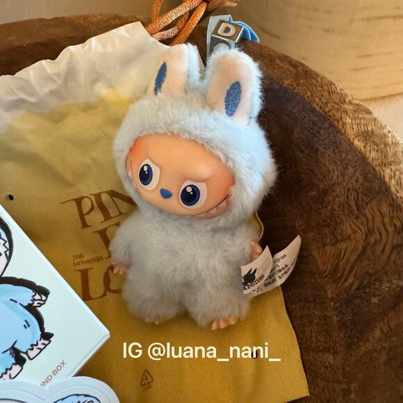 Pop Mart Pin For Love Plush Pendant Letter D Light Blue – Open Box - Picture 11 of 11